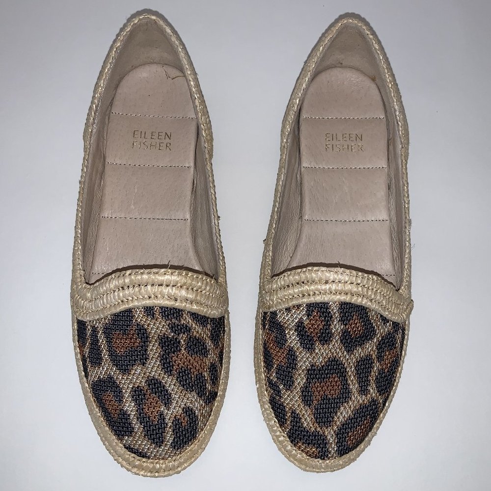 EILEEN FISHER Beige Leopard Print Raffia Borders Flat Shoes or Slippers 5.5